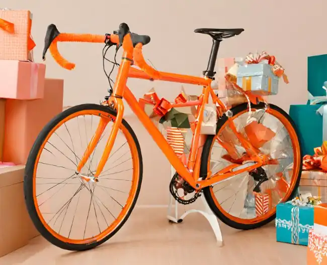 The 12 Best Gifts for Cyclists & Triathletes for Christmas